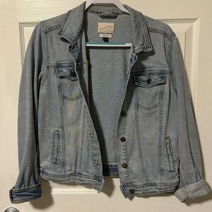 Universal Threads jean jacket
